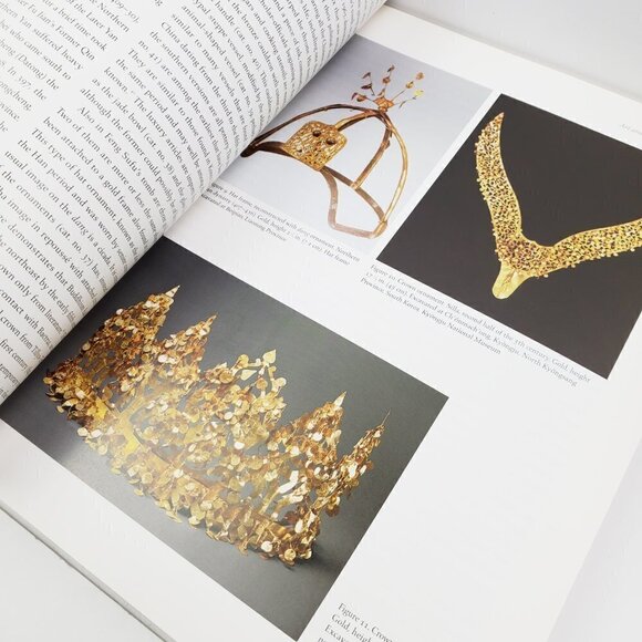 China Dawn of a Golden Age 200-750 AD Metropolitan Museum 2004 Art Book - Picture 9 of 10